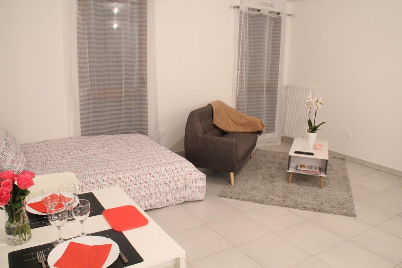 Appartement Tout Equipe, Cosy 생드니 외부 사진